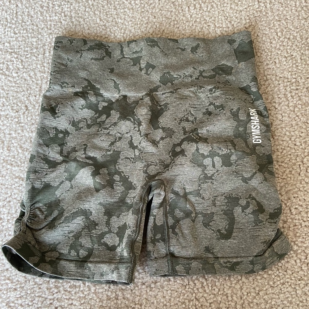 Gymshark Camo Scrunch Detail Shorts
